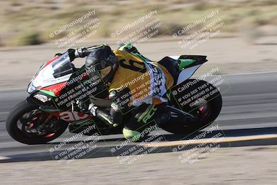 media/Sep-20-2025-Race Pace (Sat) [[d4e1b33f4d]]/Non Verified/Turn 4 Inside (8am)/